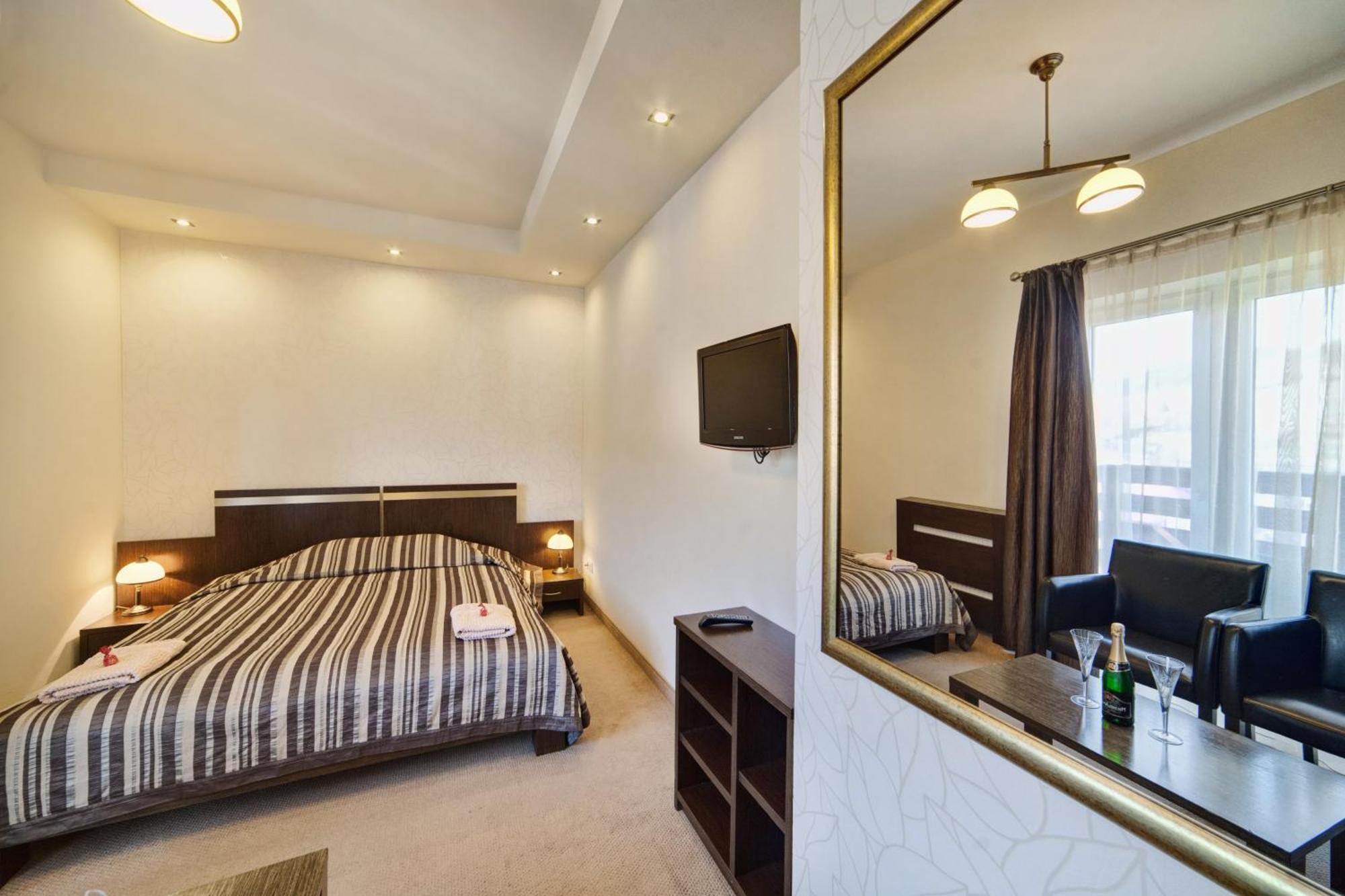 Hotel Orlik Krynica Zdroj Bagian luar foto